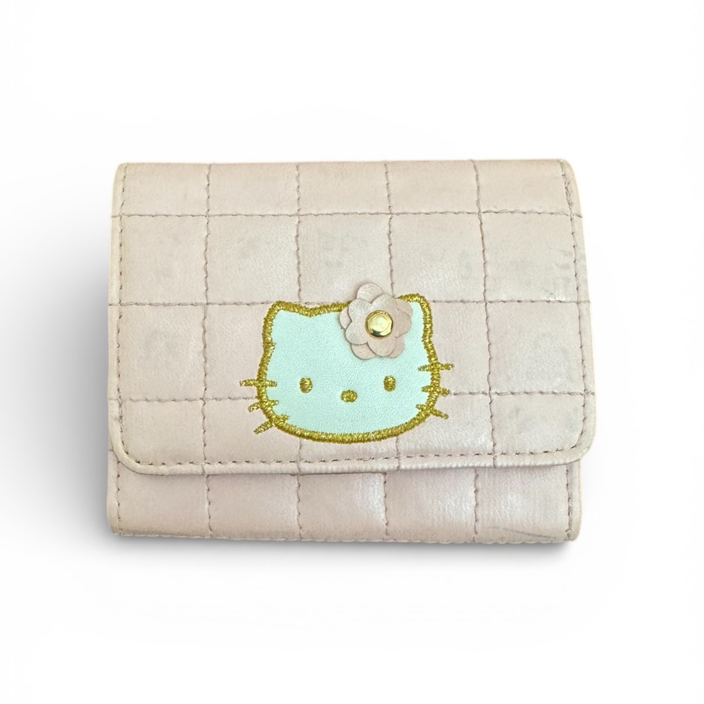 Cute Quilted Pink Wallet with Hello Kitty Design